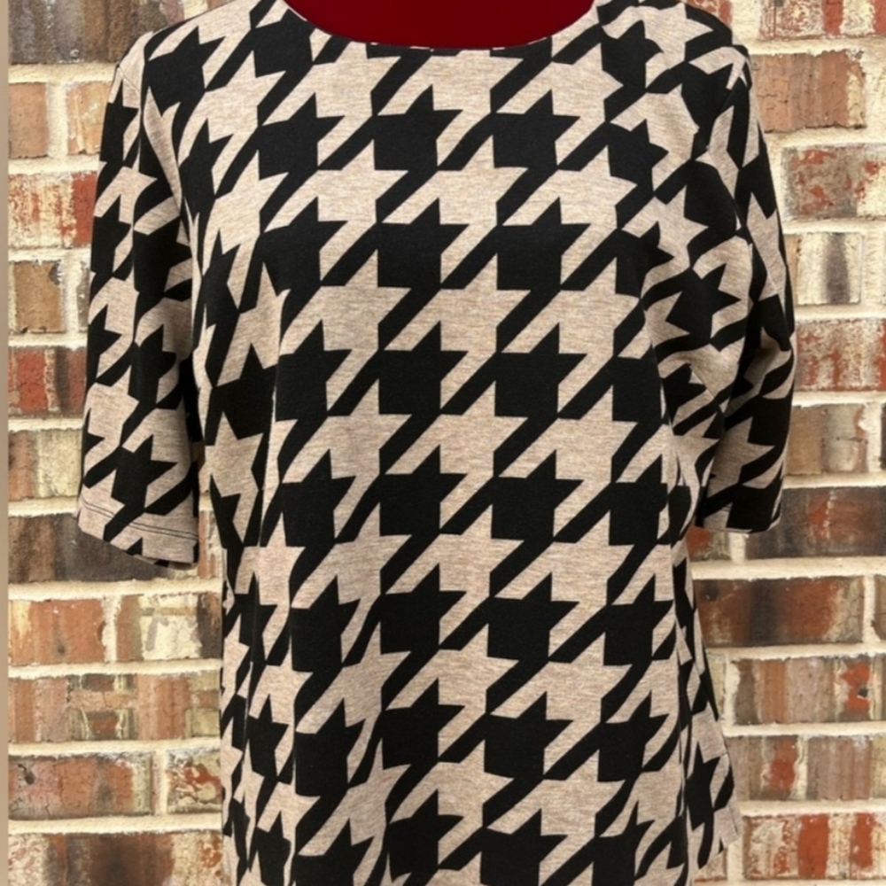 🩷 $30 Liz Claiborne Size XL elbow sleeve houndstooth Top
